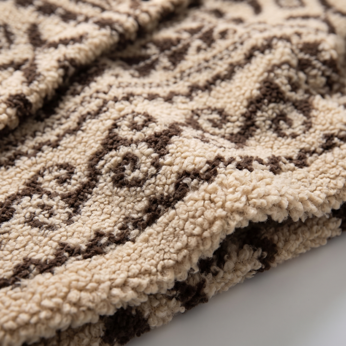 Jacquard Sherpa Fleece Vest - Caramel - close-up