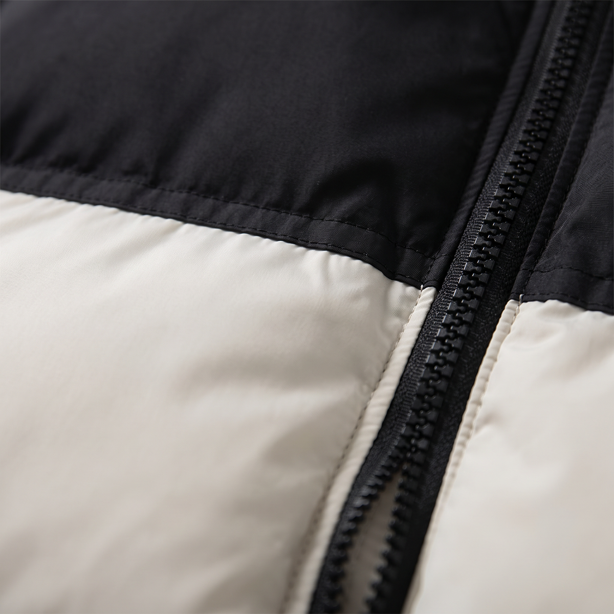 Men's Colour Block Puffer Jacket - Beige White - fabric close-up