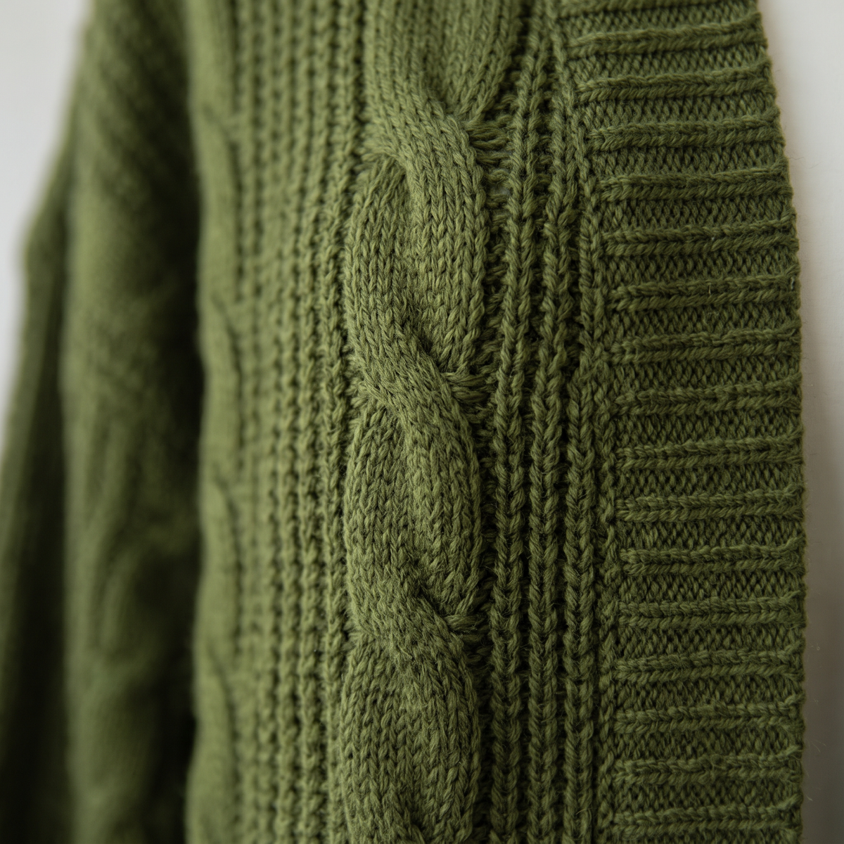 Chunky Knit Open Front Cardigan - Green - fabric close-up